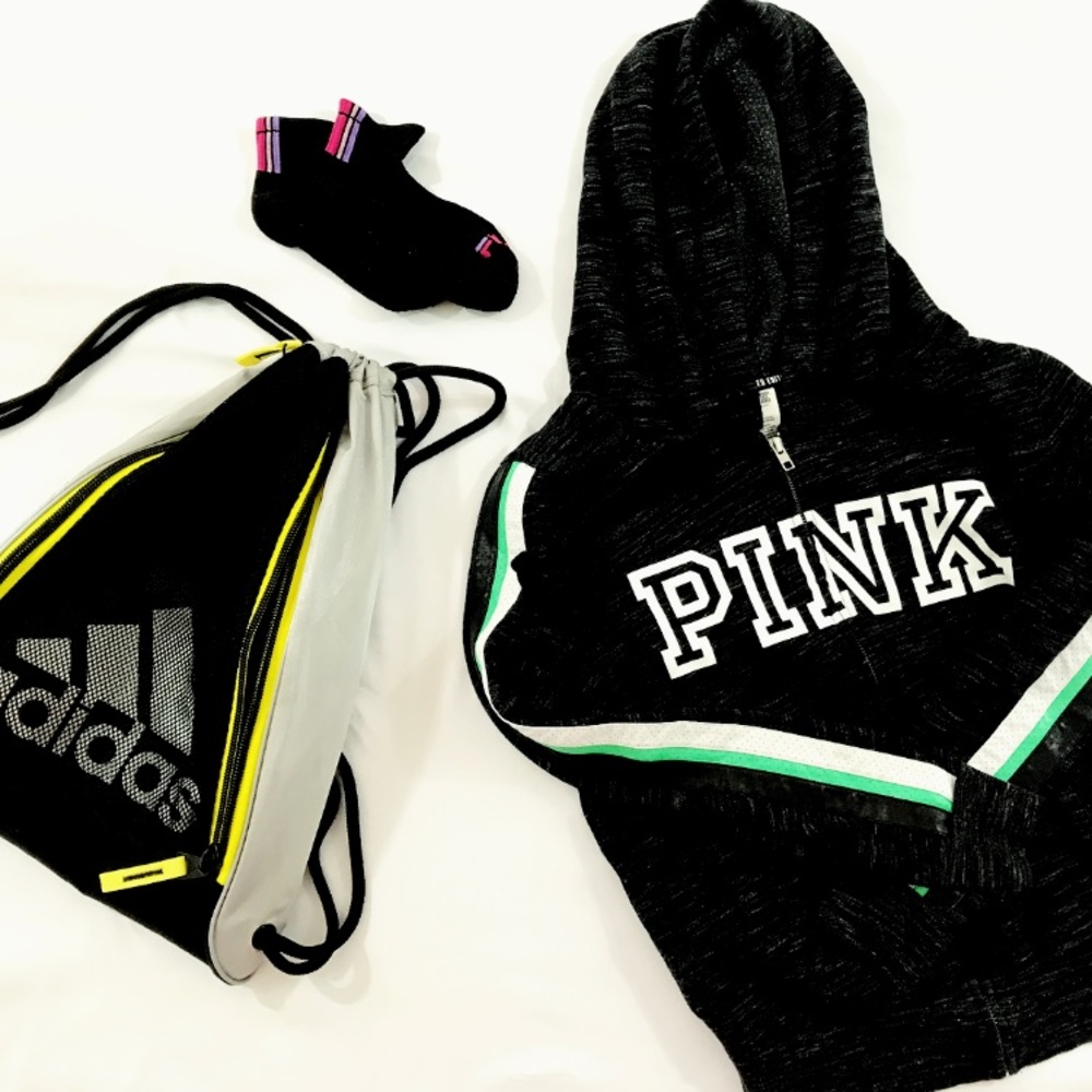 ✨ Victoria’s Secret Pink Zip Up Hoodie✨